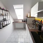 Auszeit2 - Stilvolle Dachwohnung Mit Parkplatz - Zentrumsnah * إرفورت