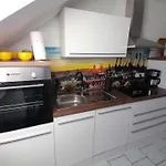 Auszeit2 - Stilvolle Dachwohnung Mit Parkplatz - Zentrumsnah Appartement *