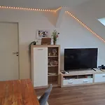 Auszeit2 - Stilvolle Dachwohnung Mit Parkplatz - Zentrumsnah إرفورت