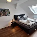 Appartement Auszeit2 - Stilvolle Dachwohnung Mit Parkplatz - Zentrumsnah Erfurt