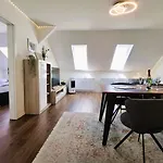 Auszeit2 - Stilvolle Dachwohnung Mit Parkplatz - Zentrumsnah إرفورت