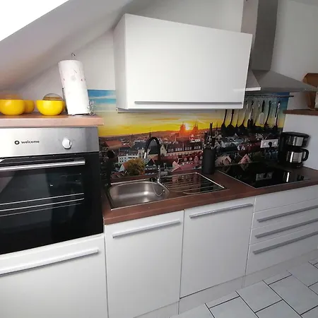 Auszeit2 - Stilvolle Dachwohnung Mit Parkplatz - Zentrumsnah Apartmán *