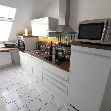 Auszeit2 - Stilvolle Dachwohnung Mit Parkplatz - Zentrumsnah Apartmán Erfurt