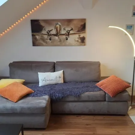 Apartment Auszeit2 - Stilvolle Dachwohnung Mit Parkplatz - Zentrumsnah