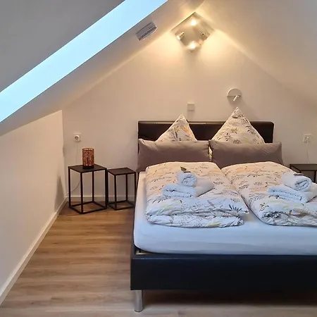 Auszeit2 - Stilvolle Dachwohnung Mit Parkplatz - Zentrumsnah *