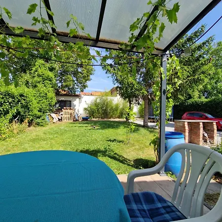 Διαμέρισμα Auszeit2 - Stilvolle Dachwohnung Mit Parkplatz - Zentrumsnah Ερφούρτη