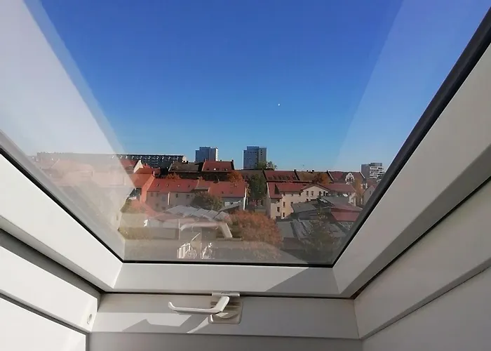 Auszeit2 - Stilvolle Dachwohnung Mit Parkplatz - Zentrumsnah Lejlighed *