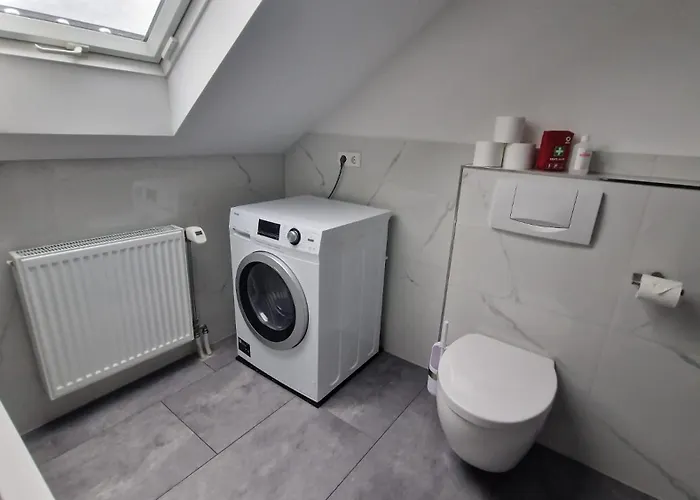 Lejlighed Auszeit2 - Stilvolle Dachwohnung Mit Parkplatz - Zentrumsnah *