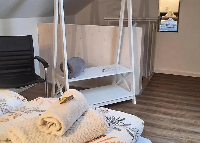 Auszeit2 - Stilvolle Dachwohnung Mit Parkplatz - Zentrumsnah Lejlighed *