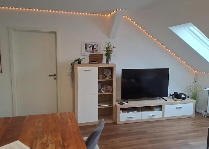 Auszeit2 - Stilvolle Dachwohnung Mit Parkplatz - Zentrumsnah Erfurt