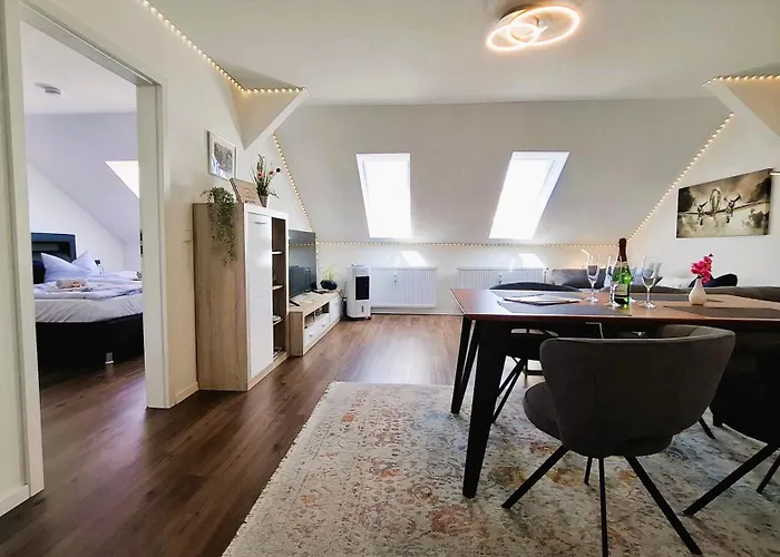 Auszeit2 - Stilvolle Dachwohnung Mit Parkplatz - Zentrumsnah Erfurt