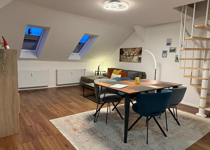 Auszeit2 - Stilvolle Dachwohnung Mit Parkplatz - Zentrumsnah